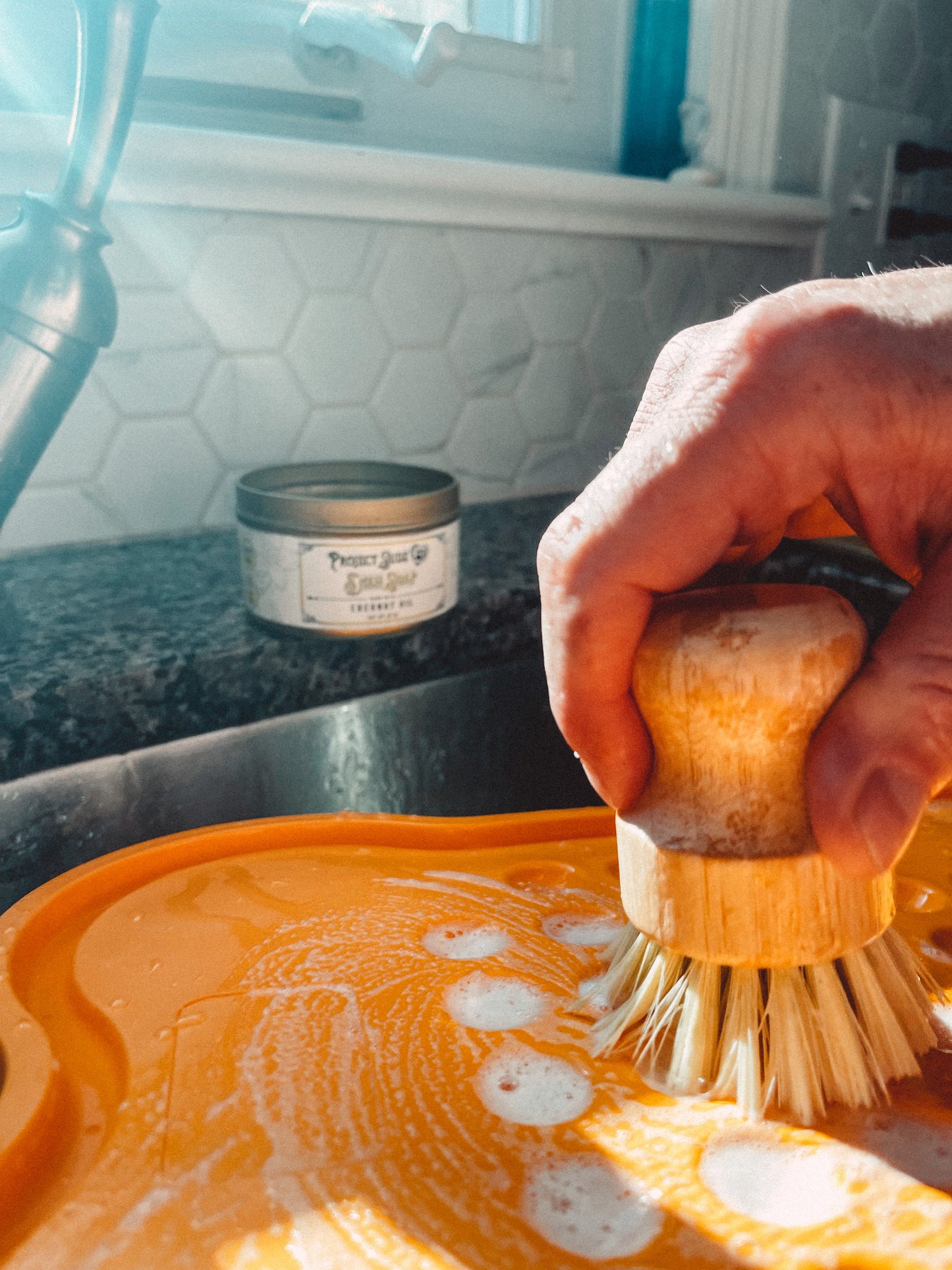 Dish Soap With gold tin 4 oz